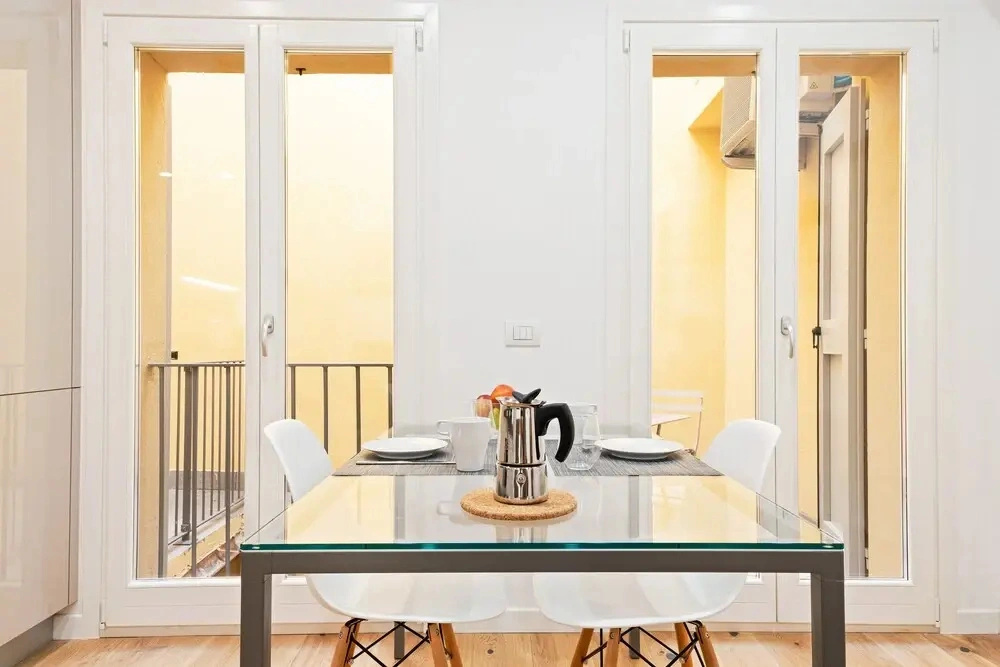 Due Torri Elegant Mini House