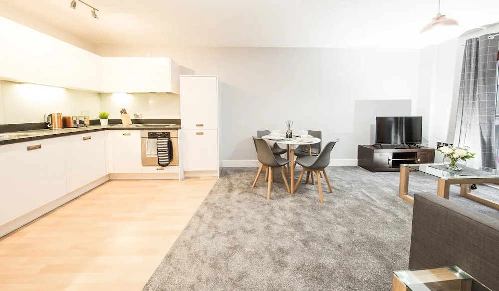 First Stay Apartments - The Postbox Suite
