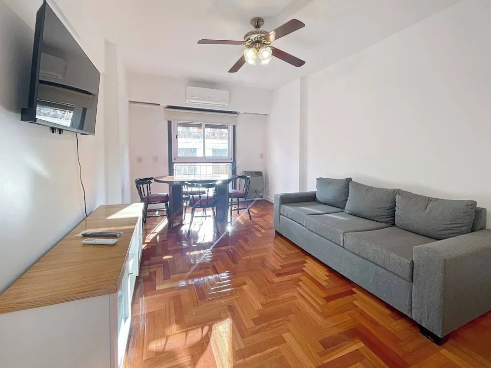 Spacious and Cozy Apartment in the Heart of Palermo
