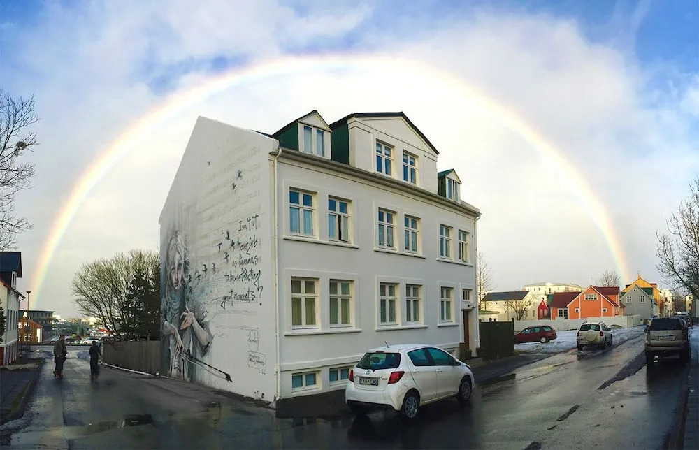 The Old Harbour Apartments