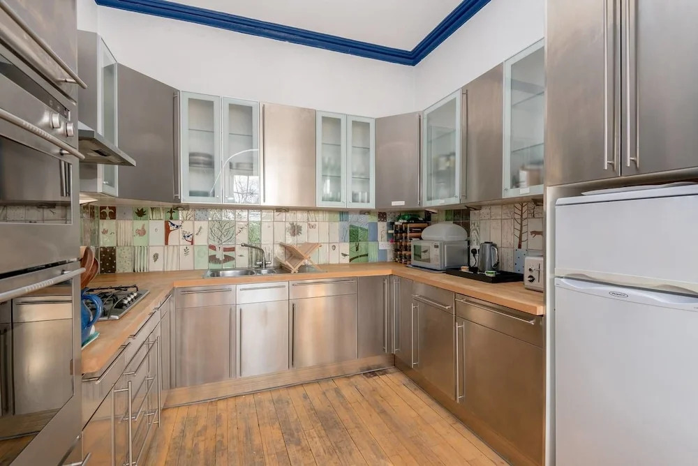 Lovely 2 Bedroom Apartment With Garden Close To Old Town