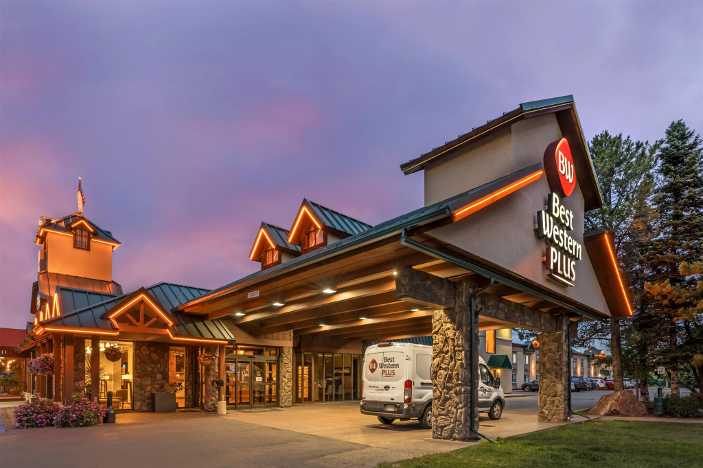 Best Western Plus GranTree Inn