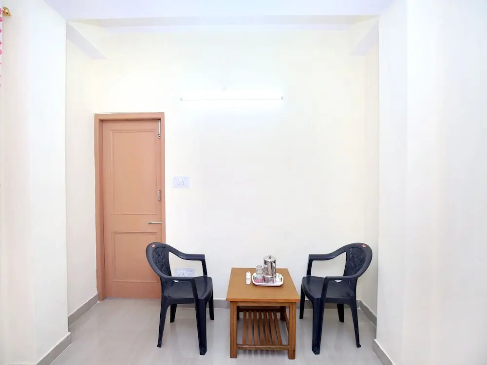 OYO 12718 Home 1BHK Hill View