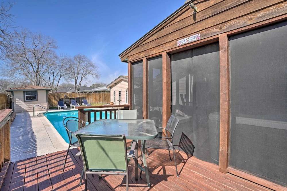 San Antonio Home w/ Pool, Near Lackland AFB