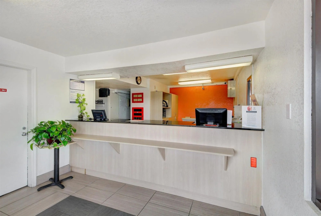 Motel 6-Wichita, KS - AIRPORT