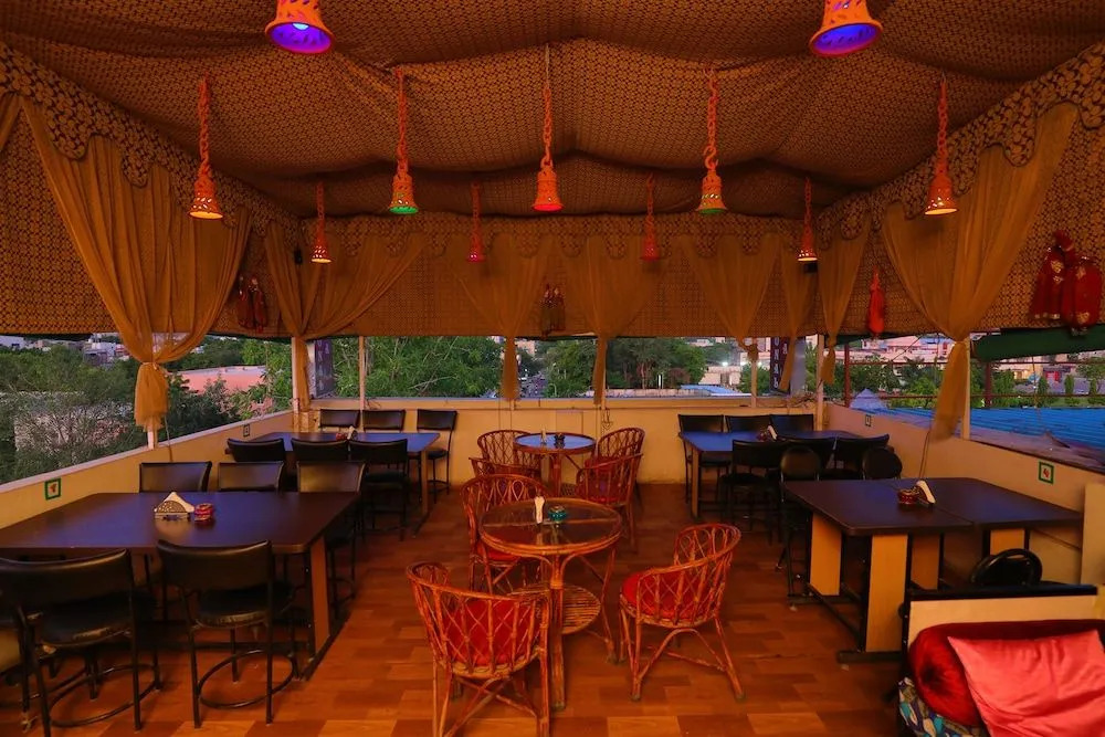 Hotel Taldar Inn