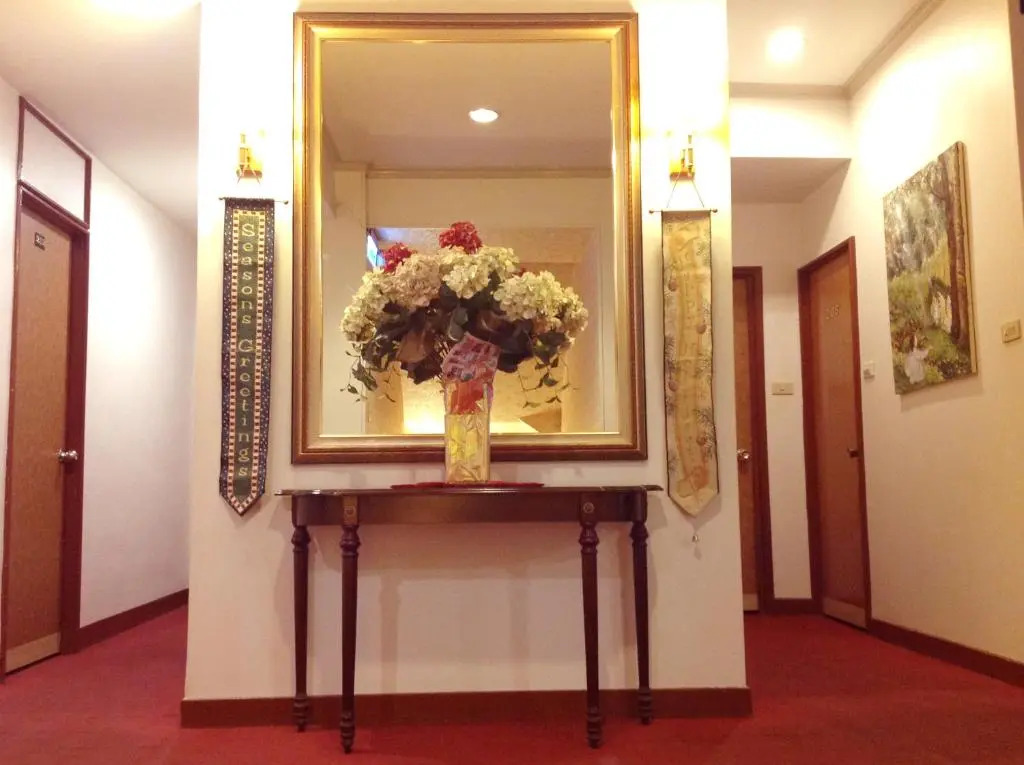 Long Cherng Hotel