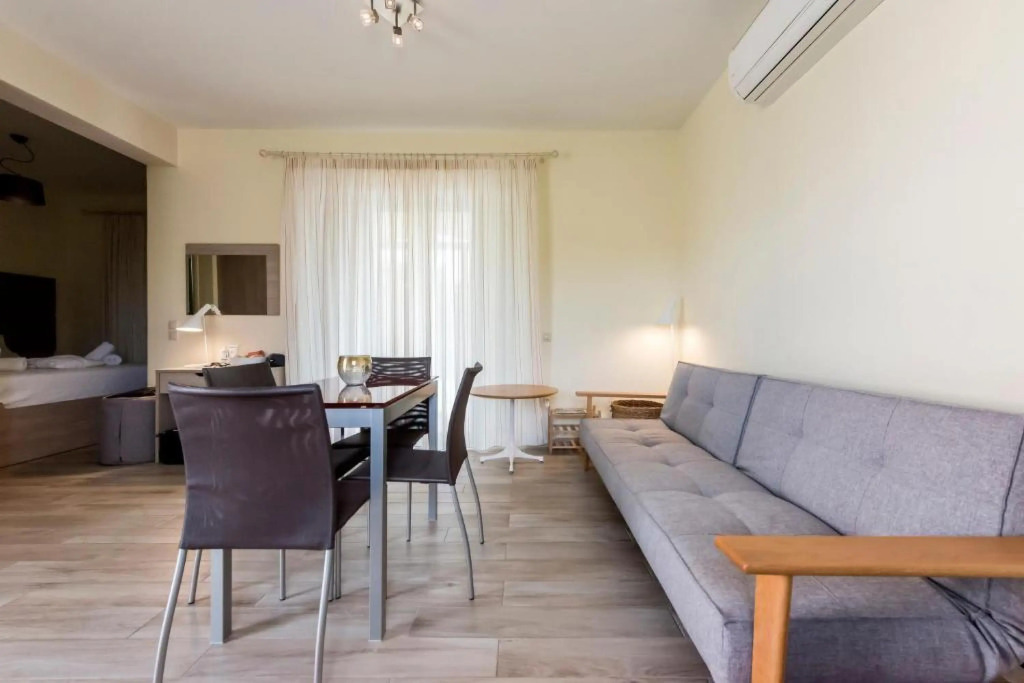 Coastal Dreamy Retreat, Dive in Dimitras Paradise