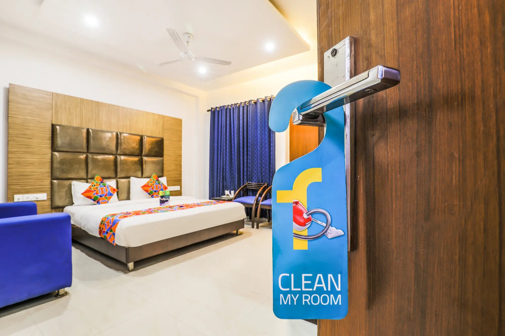 FabHotel The Mple Stays - Nr Leisure Valley Park, Iffco Chowk