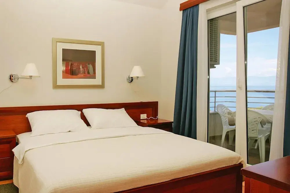 Apartment in Veli Losinj by the Sea