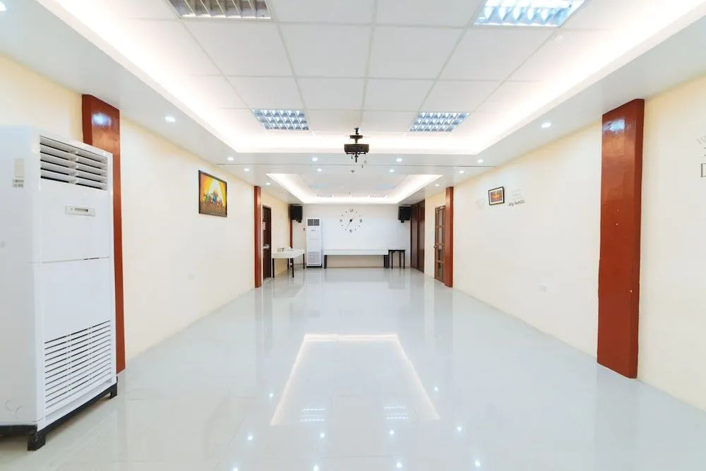 RedDoorz at Nirvana Pension House