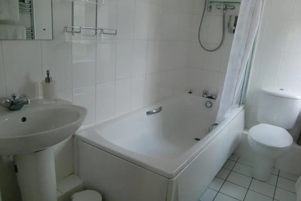 Hatsue Guest House