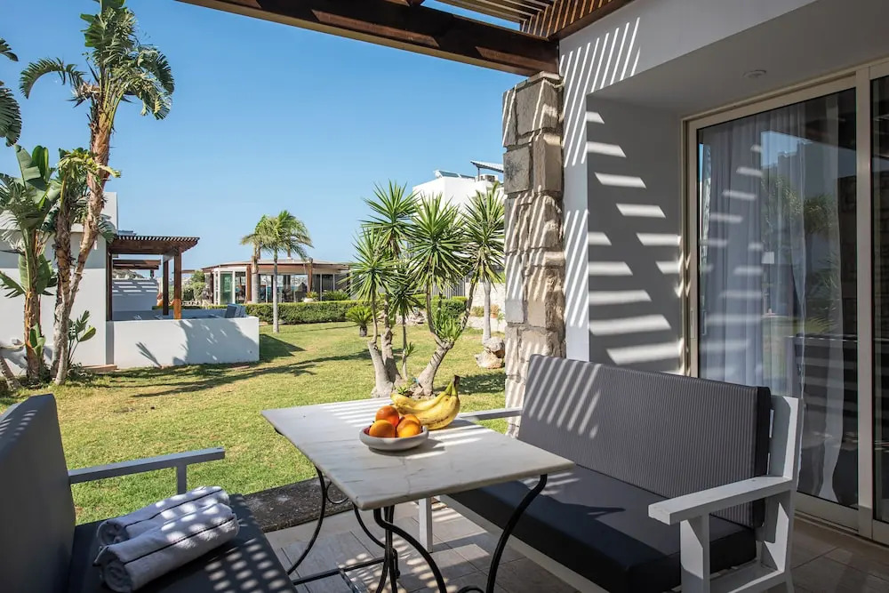 The River Suites - Adults Only