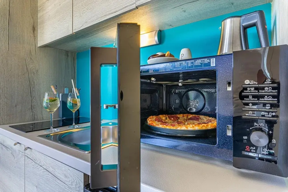Rooftop Home With Whirlpool & Sauna