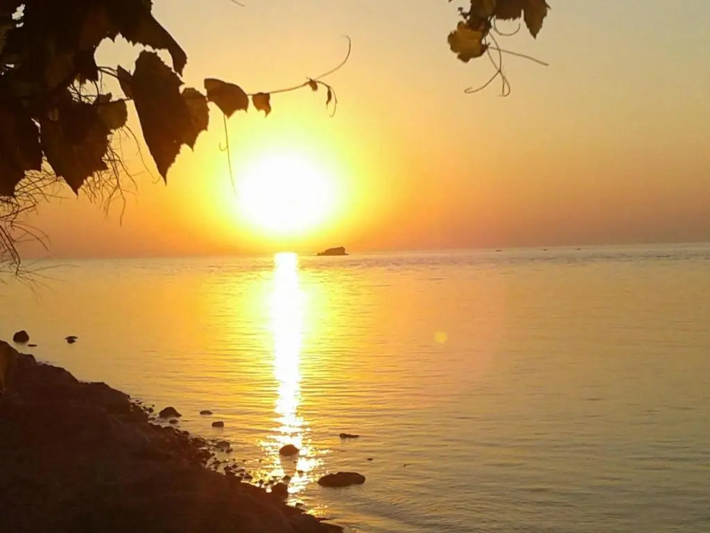 V. Molova, Molyvos, Lesvos