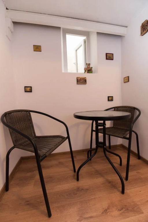 City Center Queen Apartment