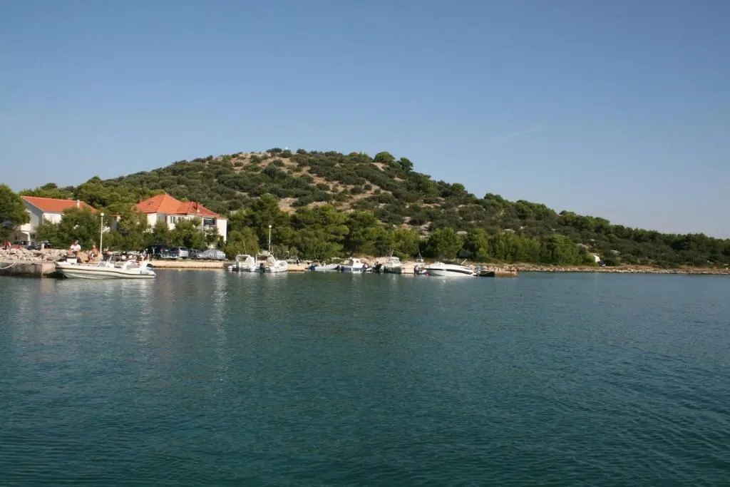 Apartments Vili Betina