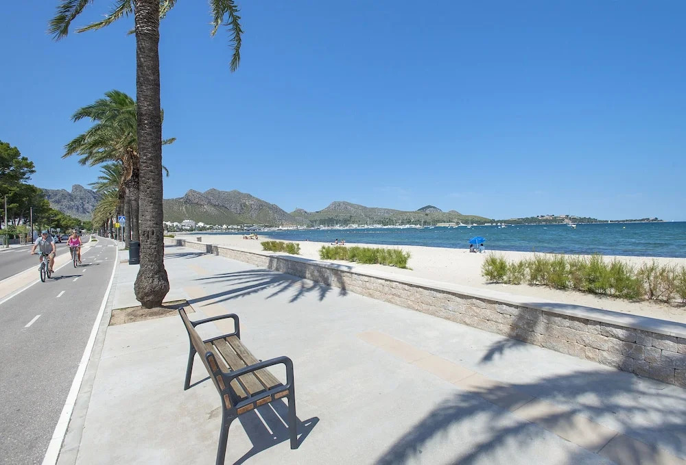 Apt Magnifics with sea view by JS Villas