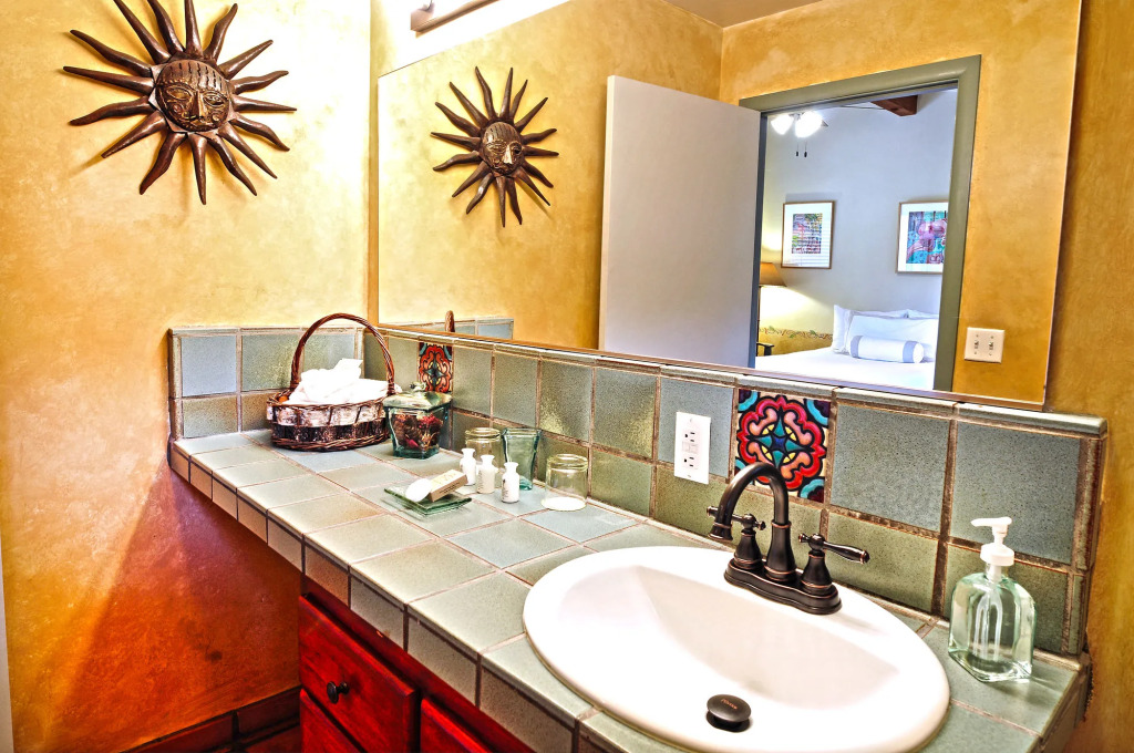 Blue Iguana Inn