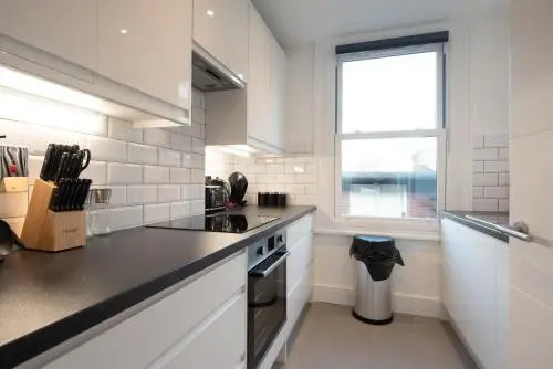 Parkside London Apartment (SS3)