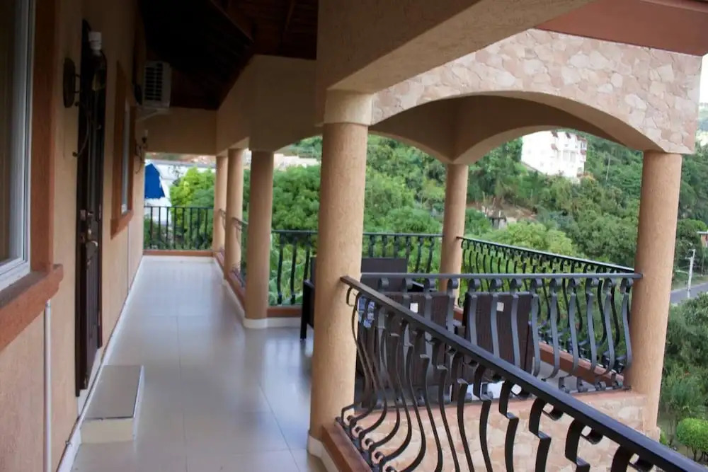 Remarkable 2-bed Apartment in Kingston