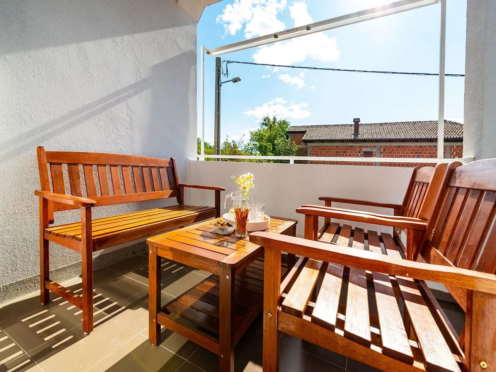 Apartments Maialena-modernly Furnished and With Nice Garden