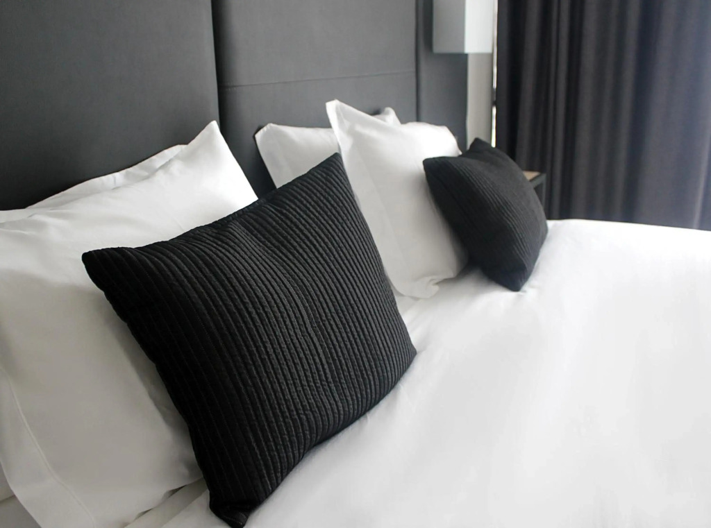 Hotel M