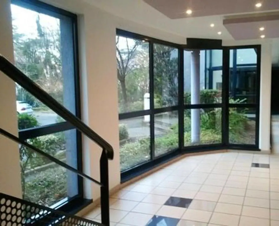 Studio avec terrasse et wifi a Strasbourg