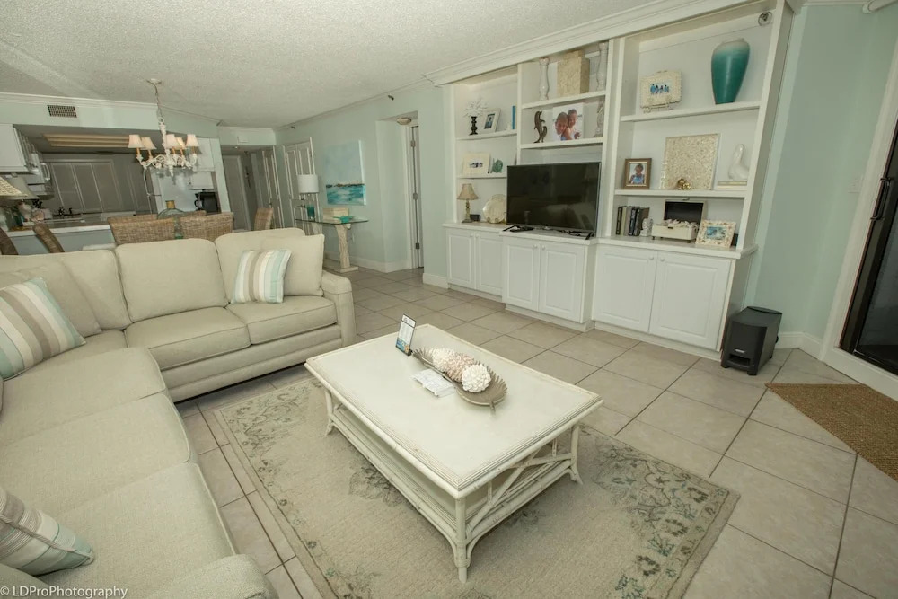 Inlet Reef 106 - 2 Br Condo