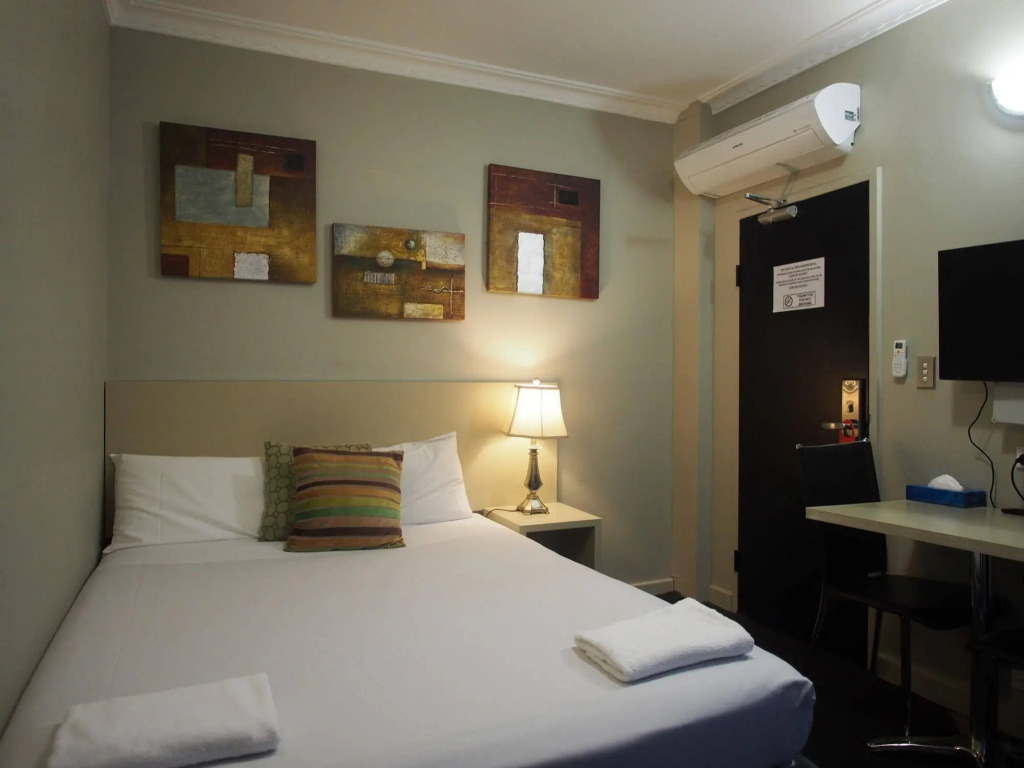 Uno Hotel