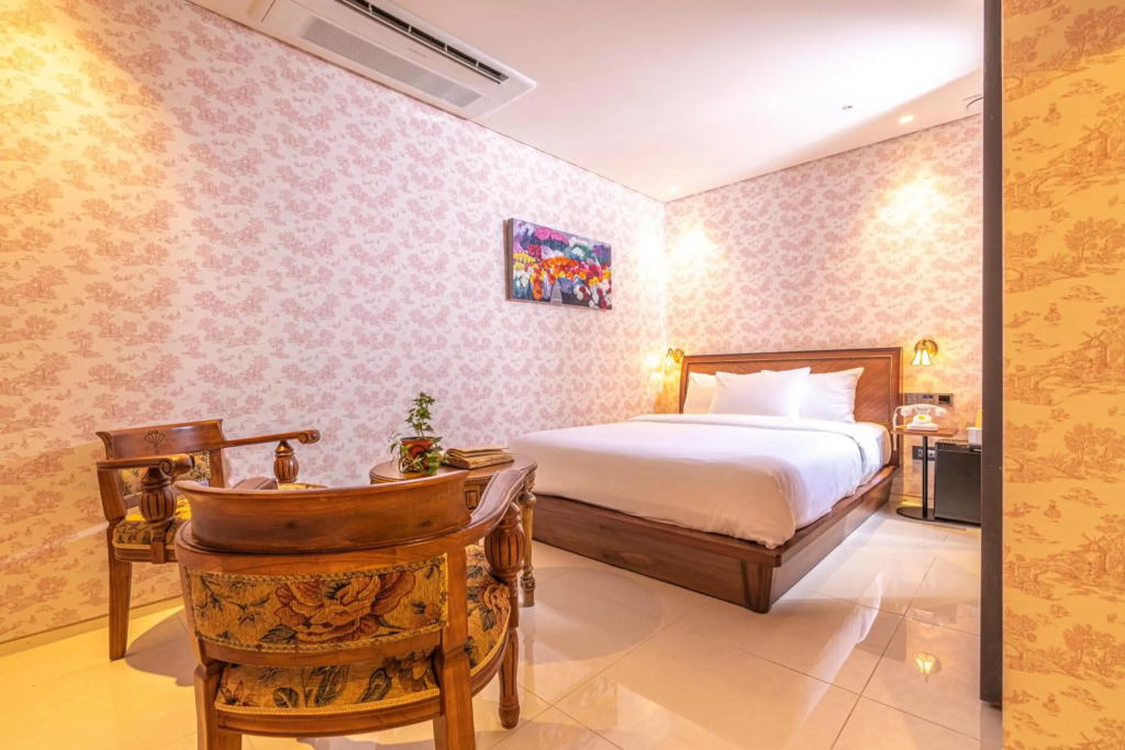 Le Mong Hotel