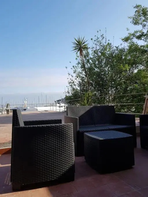 La Terrazza Apartment,a 50 mt dal mare