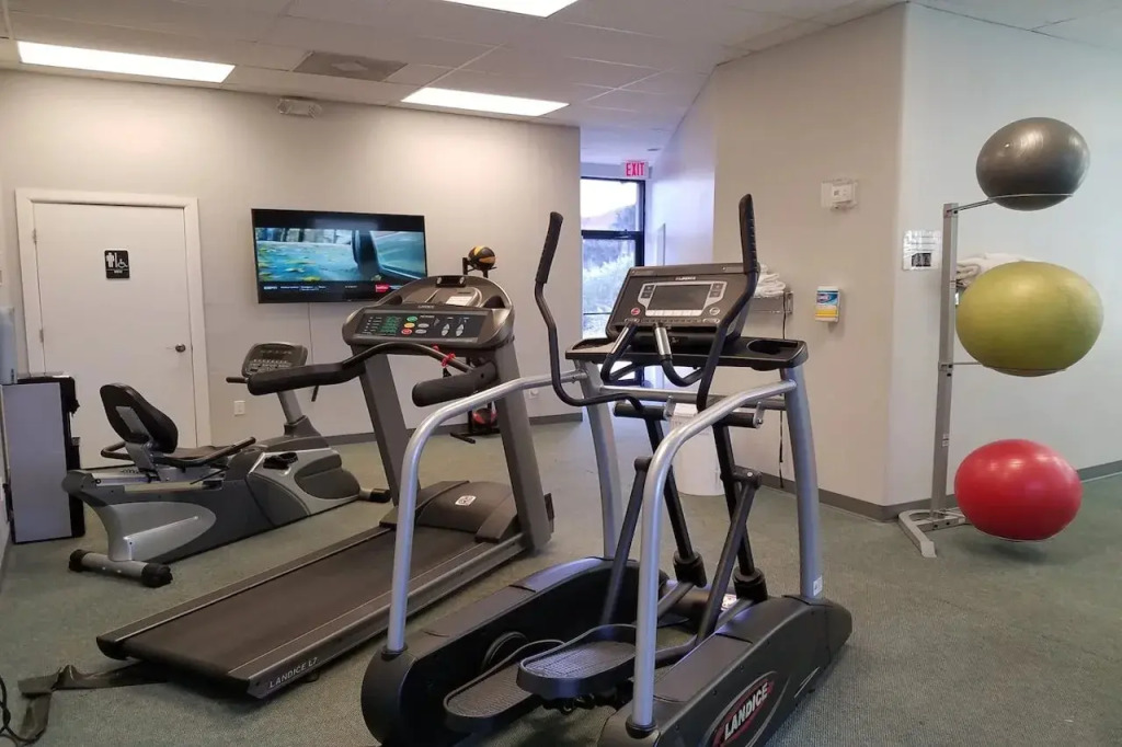 Parc Corniche Condominium Suites