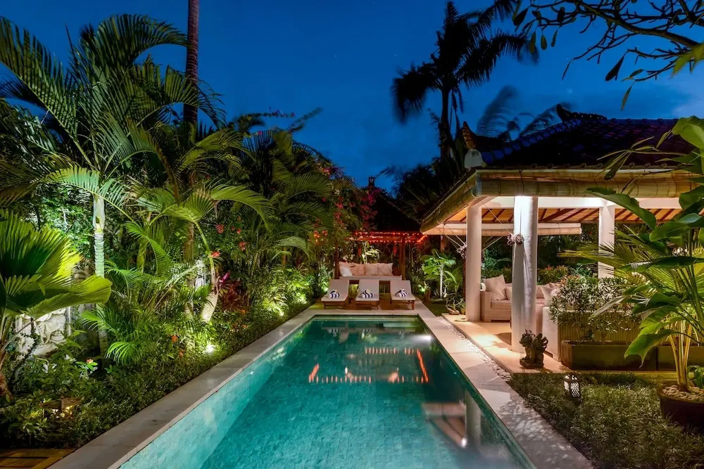 Villa Thiara by Optimum Bali - Newly refurbished 500m to Beach & Kudeta - Central Seminyak Oberoi