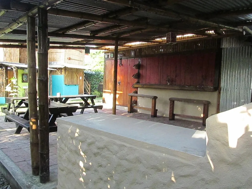 The Mudhouse Hostel Mompiche