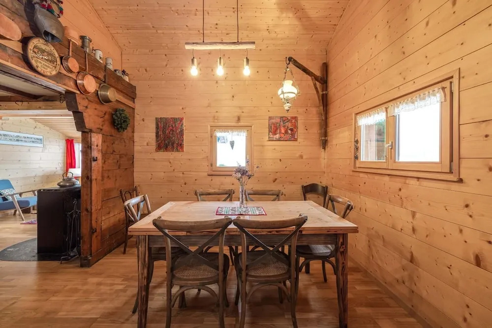 Chalet Nuage Family friendly Mountain getaway