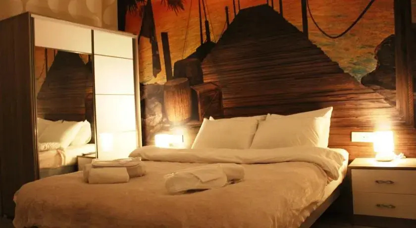 Tamara Suite 3