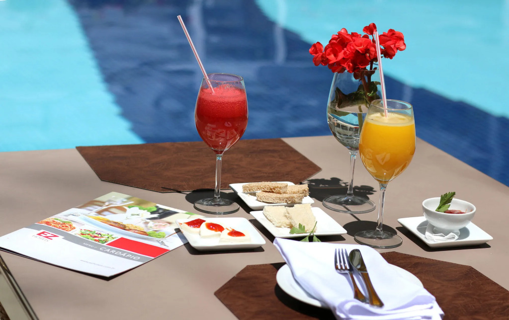 Ez Aclimação Hotel