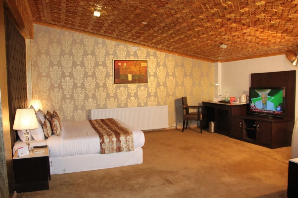 Batra Hotel and Residences
