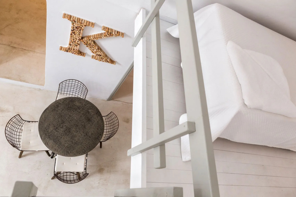 Artemis Suites