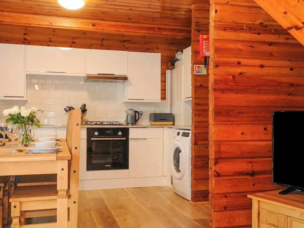 Lodge 32 - Cowslip