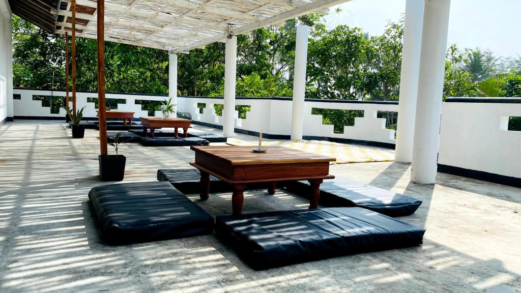 Madiha Surf House Lanka