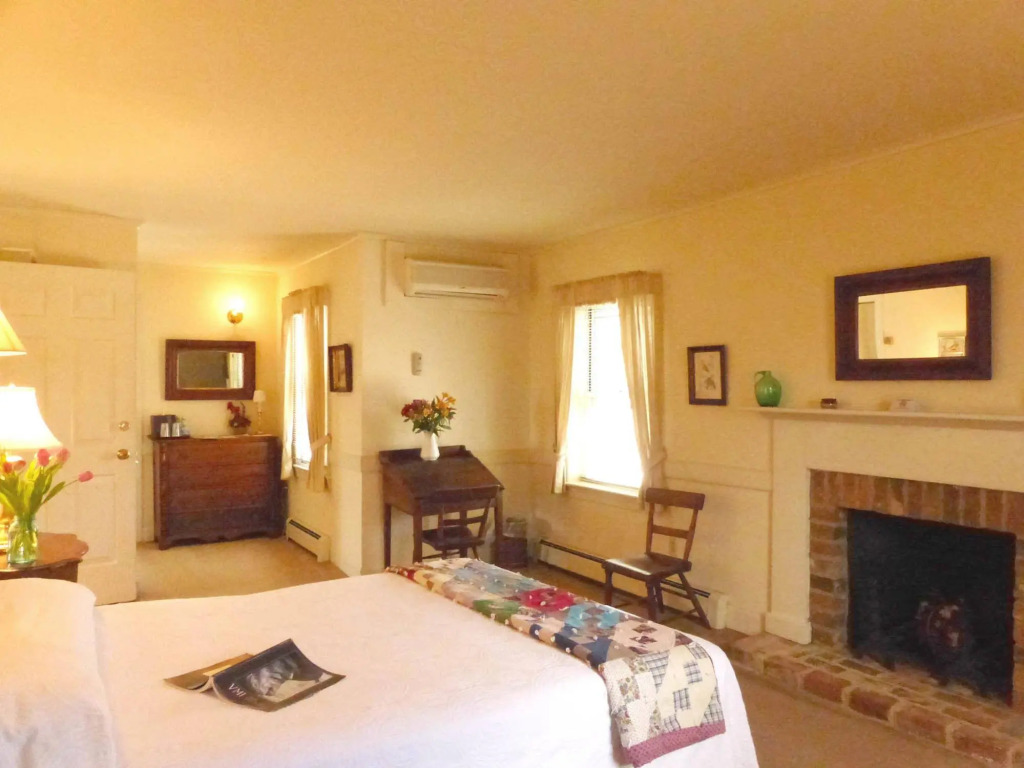 Maple Hall Inn & Restaurant 1850
