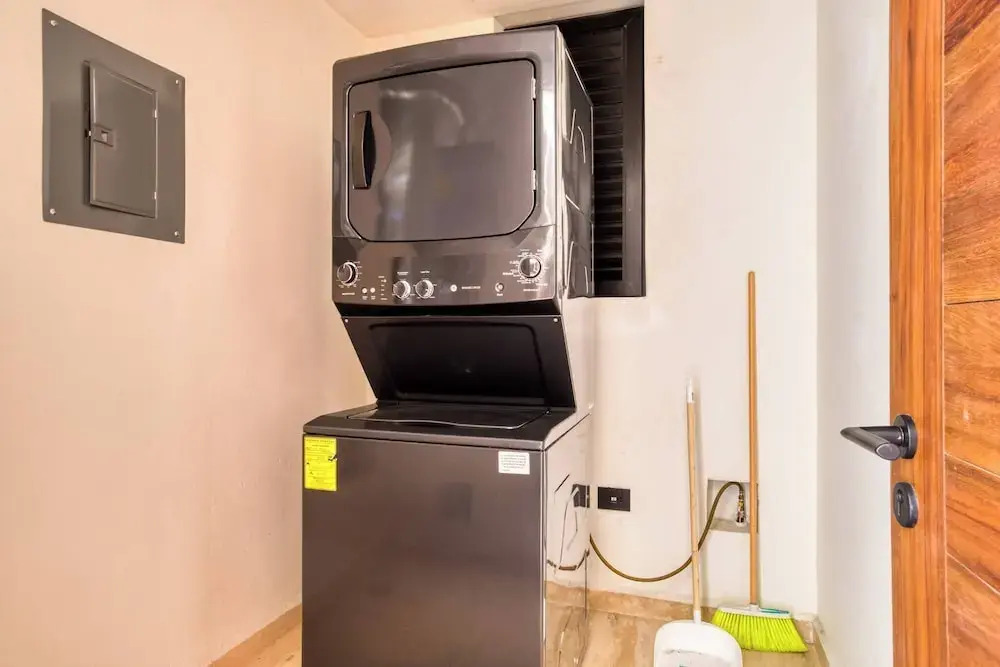 Family Friendly APT 17 Ocean View, 3br, 6 pax