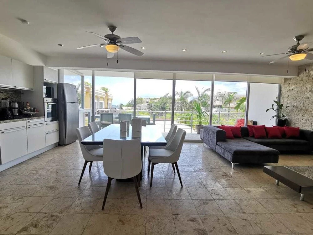 Magia Beachside Apartment by BVR
