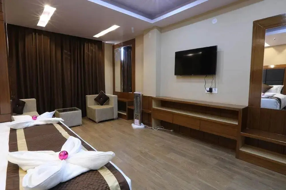 Hotel Ameera Shimla