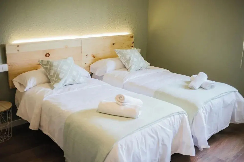HOSTAL ENTREOLIVOS