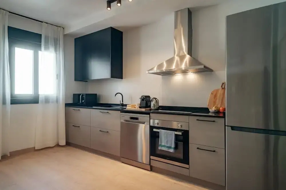 Los Olivos Apartments by Olala Homes