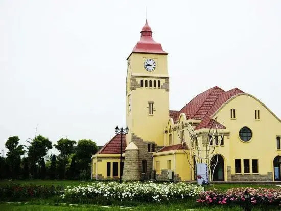 Rose Manor