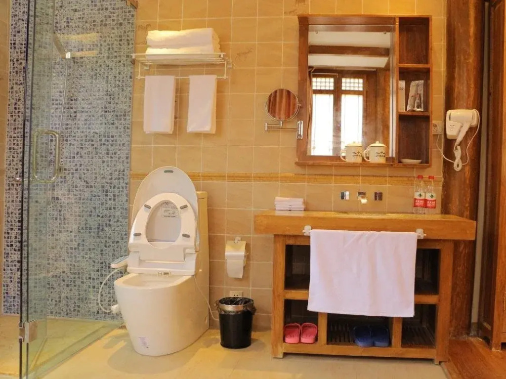 Lijiang Happyland Inn